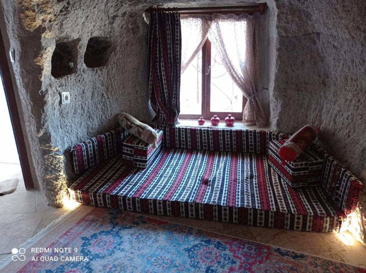 Bed and Breakfast Emily Cave House Göreme Zewnętrze zdjęcie